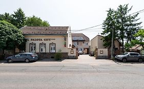 Hotel Palota City